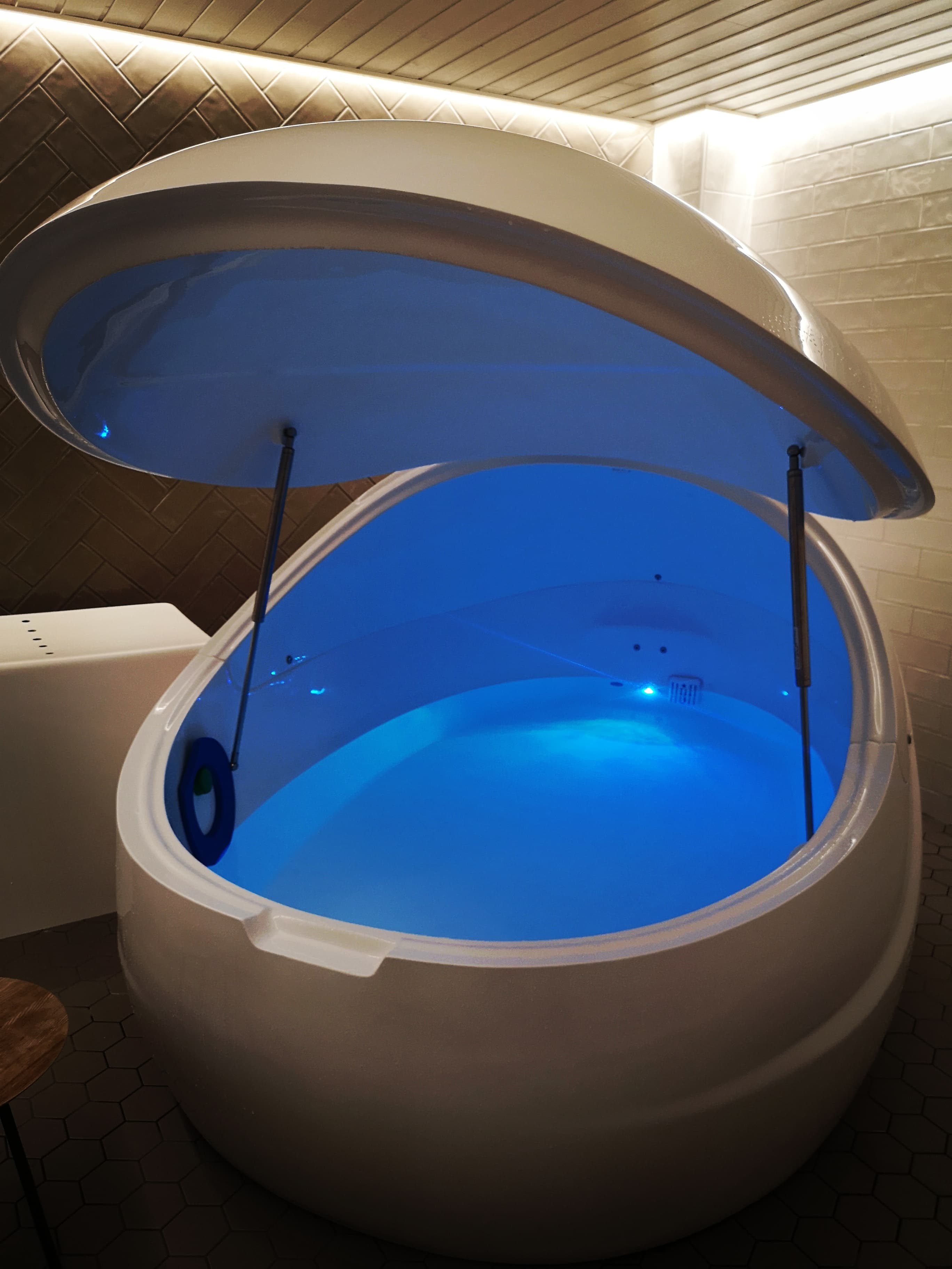 Kelluntaa tietoisuuden pinnalla